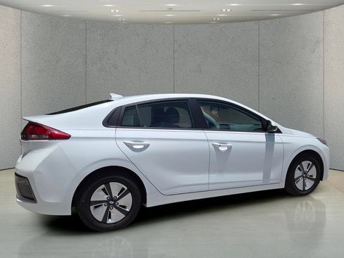 Used 2021 Hyundai Ioniq Blue FWD image 3