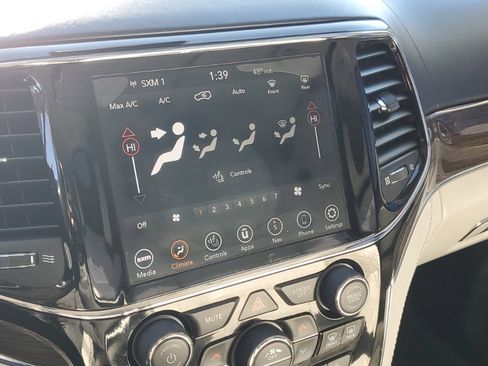 Used 2020 Jeep Grand Cherokee Summit image 22