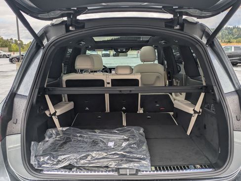 Used 2026 Mercedes-Benz GLS 450 4MATIC image 6