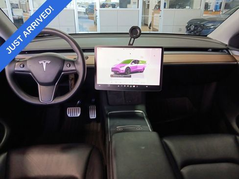 Used 2023 Tesla Model Y Performance AWD/4WD image 5