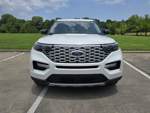 Used 2020 Ford Explorer Platinum w/ Premium Technology Package AWD/4WD image 9