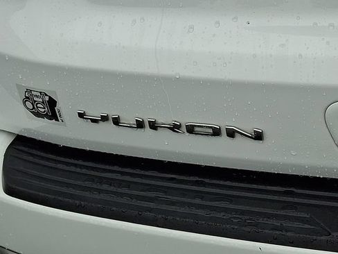Certified 2023 GMC Yukon AT4 AWD/4WD image 33