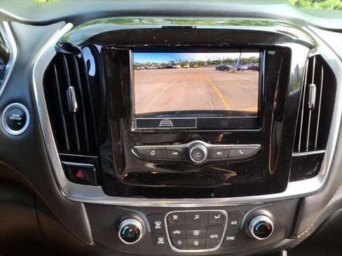 Used 2020 Chevrolet Traverse LS w/ LPO, Blackout Package AWD/4WD image 18