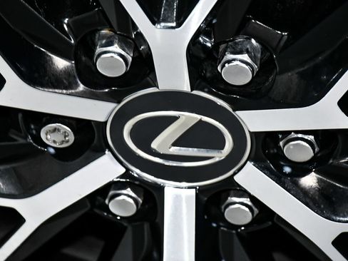 Used 2024 Lexus GX 550 w/ Accessory Package (Z1) AWD/4WD image 96