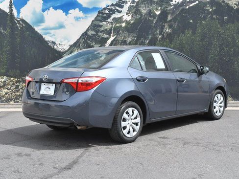 Used 2016 Toyota Corolla LE FWD image 3