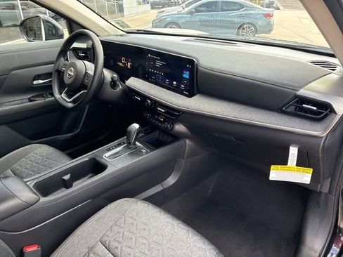 Used 2026 Nissan Kicks SV w/ Charging Package FWD image 12