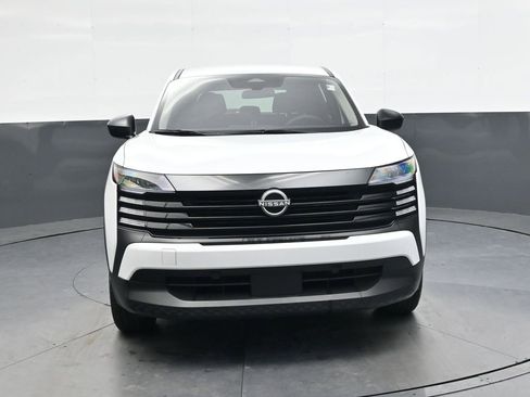 Used 2025 Nissan Kicks S image 10