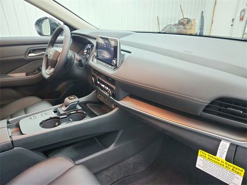 New 2026 Nissan Rogue SV image 34