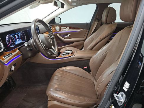 Used 2019 Mercedes-Benz E 450 4MATIC Sedan image 4