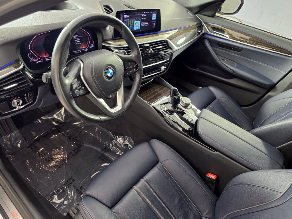 Used 2020 BMW 530i xDrive w/ Premium Package AWD/4WD image 10