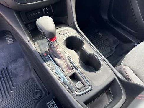 Used 2022 Chevrolet Equinox RS FWD image 18