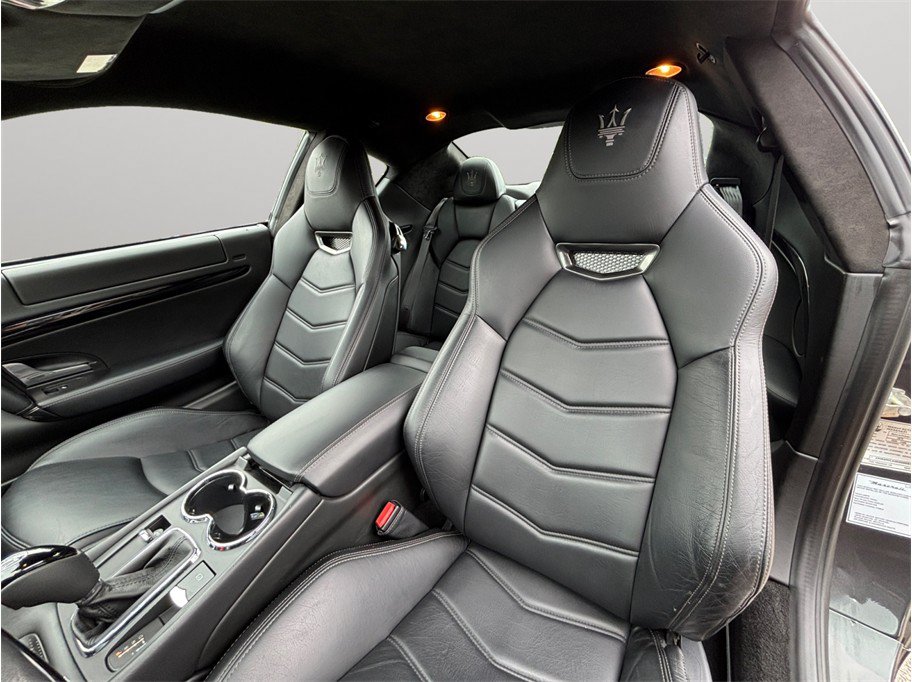 Used 2014 Maserati GranTurismo Sport RWD image 17