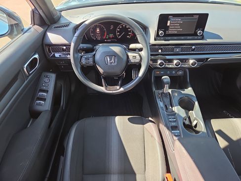 Used 2025 Honda Civic Sport image 12