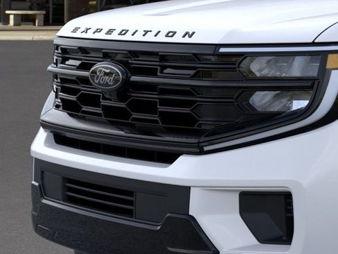 New 2026 Ford Expedition Max Platinum w/ Stealth Performance Package AWD/4WD image 17