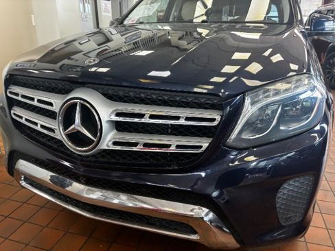 Used 2018 Mercedes-Benz GLS 450 4MATIC w/ Premium Package image 9