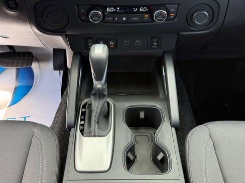 New 2026 Nissan Frontier SV image 9