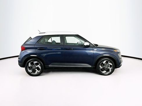 Used 2023 Hyundai Venue Limited w/ Cargo Package image 10