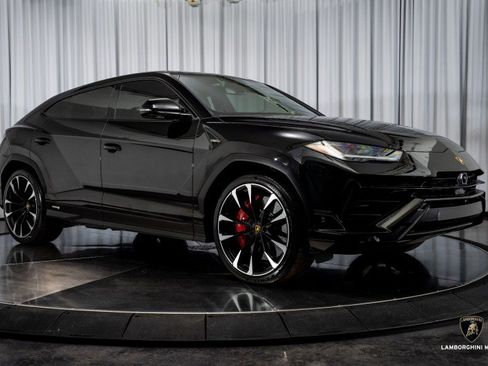 Used 2024 Lamborghini Urus S image 24