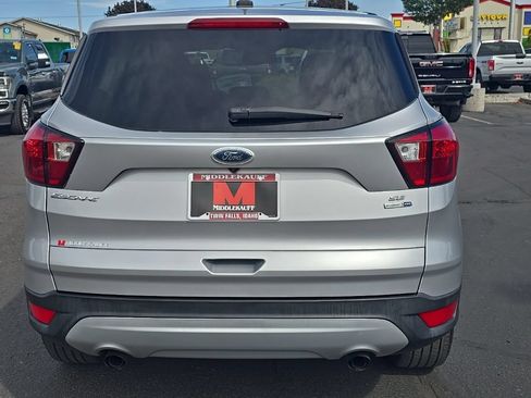 Used 2019 Ford Escape SE AWD/4WD image 4