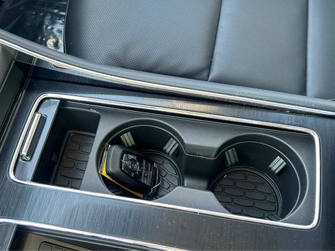 New 2025 Lincoln Aviator AWD w/ Equipment Group 101A image 45