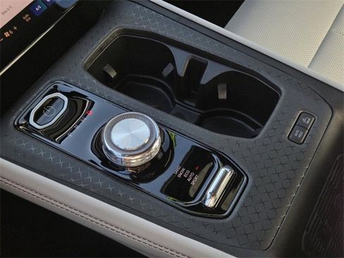 Used 2025 Jeep Wagoneer S Limited image 24