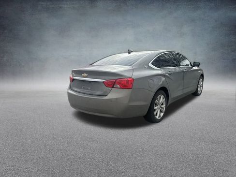 Used 2017 Chevrolet Impala LT w/ Convenience Package image 6