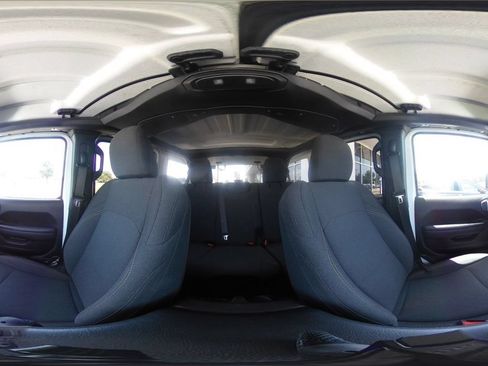 Used 2025 Jeep Wrangler Unlimited Sport AWD/4WD image 41