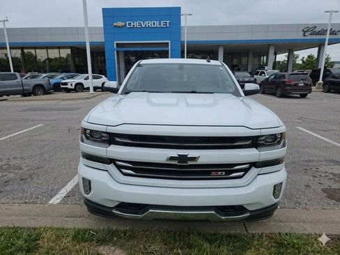 Used 2017 Chevrolet Silverado 1500 LTZ Z71 w/ LTZ Plus Package AWD/4WD image 4