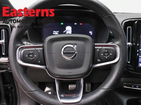 Used 2022 Volvo XC40 P8 Recharge Plus AWD/4WD image 10