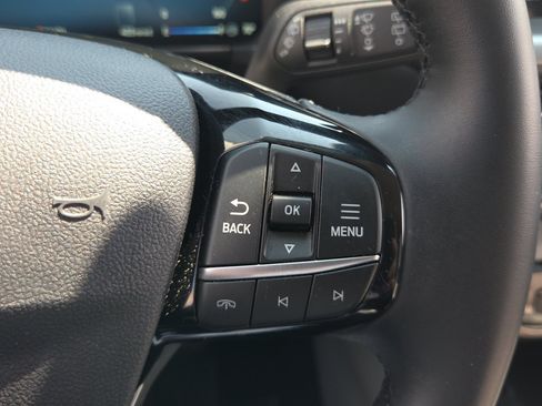 Used 2023 Ford Escape Active w/ Tech Pack #2 AWD/4WD image 11