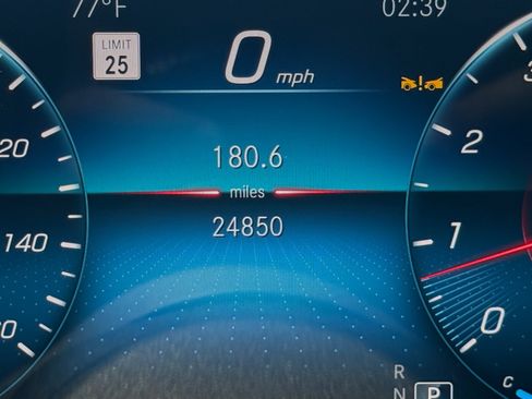 Certified 2022 Mercedes-Benz CLA 250 4MATIC image 11