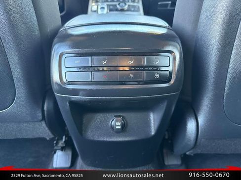 Used 2020 Hyundai Palisade SE FWD image 15