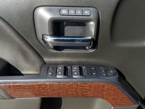 Used 2018 GMC Sierra 1500 SLT w/ SLT Premium Package image 14