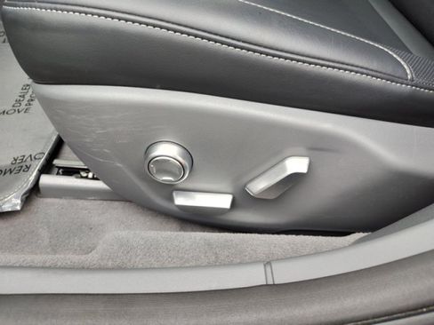 Used 2024 Lucid Air Pure RWD image 11