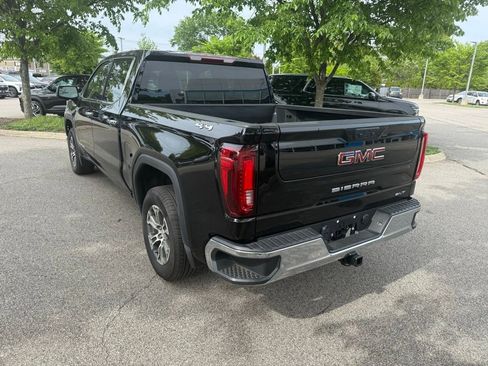 Certified 2025 GMC Sierra 1500 SLT AWD/4WD image 3