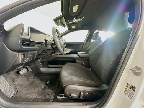 Used 2024 Hyundai Ioniq 6 SE image 13