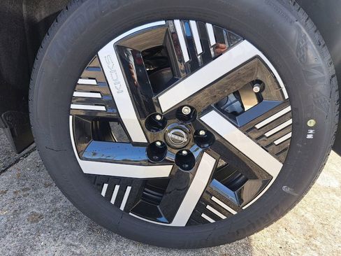 Used 2026 Nissan Kicks SV image 24