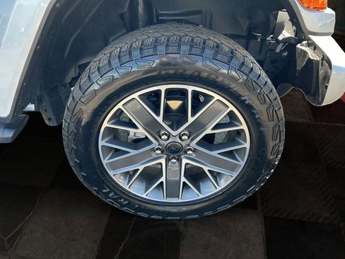 Used 2024 Jeep Wrangler High Altitude image 10