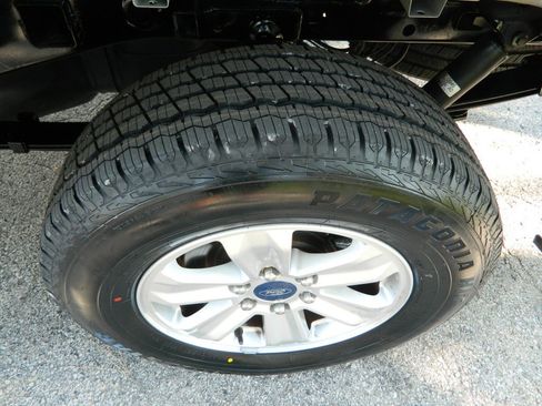 Used 2020 Ford F150 XLT w/ Equipment Group 301A Mid RWD image 13