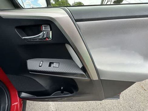 Used 2015 Toyota RAV4 XLE AWD/4WD image 23