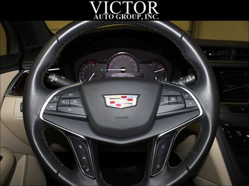 Used 2017 Cadillac XT5 Premium Luxury AWD/4WD image 21