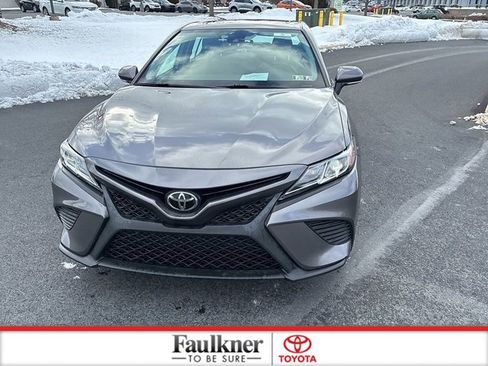 Used 2020 Toyota Camry SE w/ Convenience Package image 18