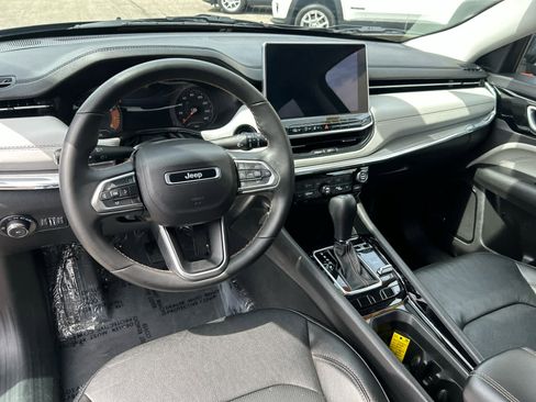 Used 2022 Jeep Compass Limited w/ Sun and Sound Group image 14