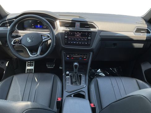 Used 2024 Volkswagen Tiguan SE R-Line FWD image 10