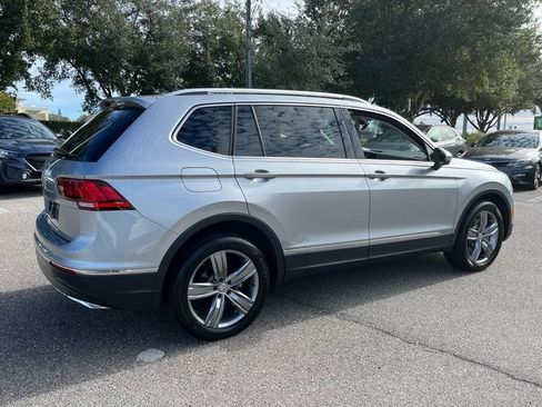 Certified 2020 Volkswagen Tiguan SEL image 9