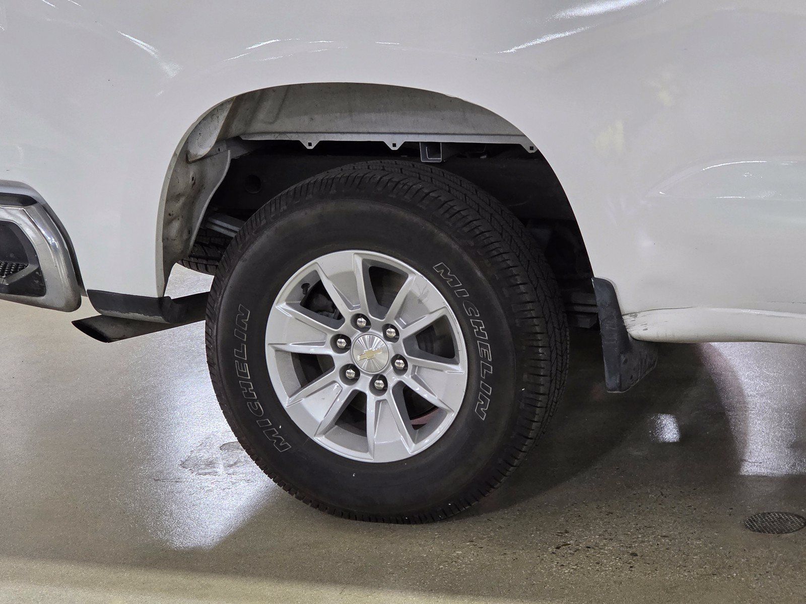 Used 2020 Chevrolet Silverado 1500 LT w/ All-Star Edition RWD image 9