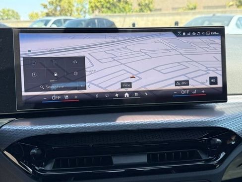 New 2026 BMW 330i Sedan w/ M Sport Package RWD image 52