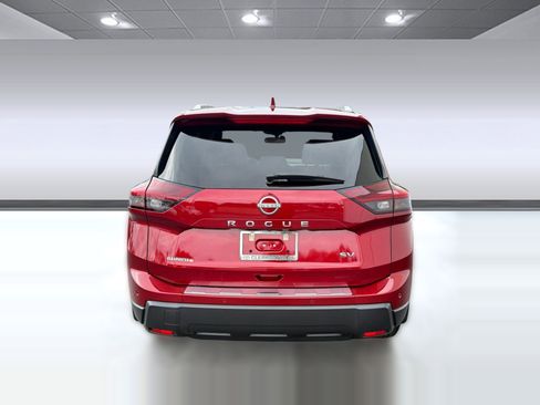 Used 2024 Nissan Rogue SV w/ SV Premium Package FWD image 10