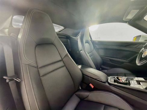 Certified 2022 Porsche 911 Carrera GTS RWD image 26