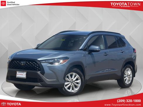Certified 2024 Toyota Corolla Cross LE AWD/4WD image 1